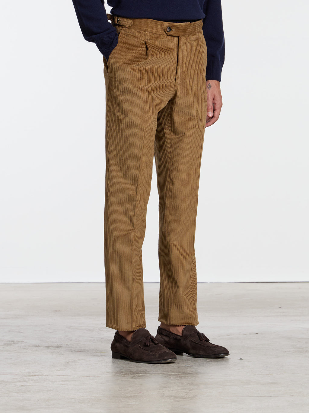 CLASSIC CORDUROY TROUSERS WITH BUCKLES - CAMEL
