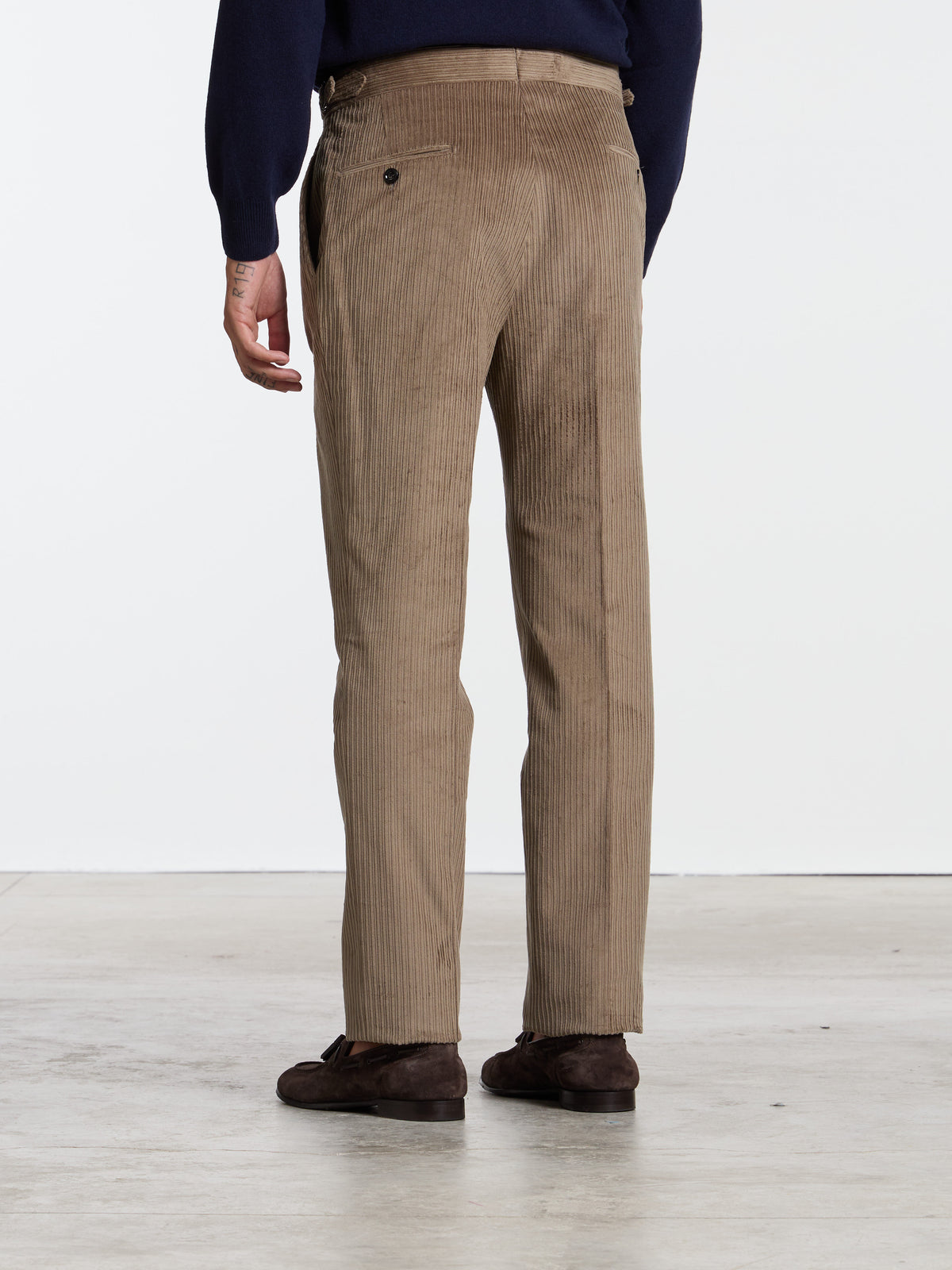 CLASSIC CORDUROY TROUSERS WITH BUCKLES - MUD