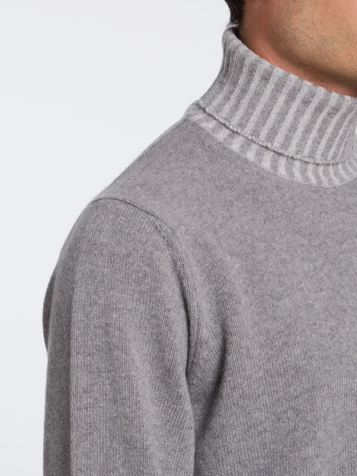 WOOL VANISE' TURTLENECK - GREY