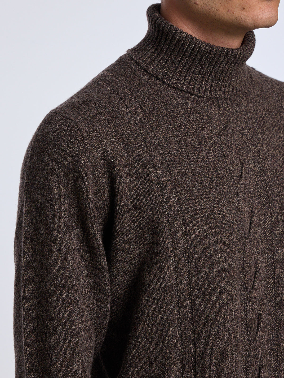 WOOL BLEND CABLE TURTLENECK - BROWN