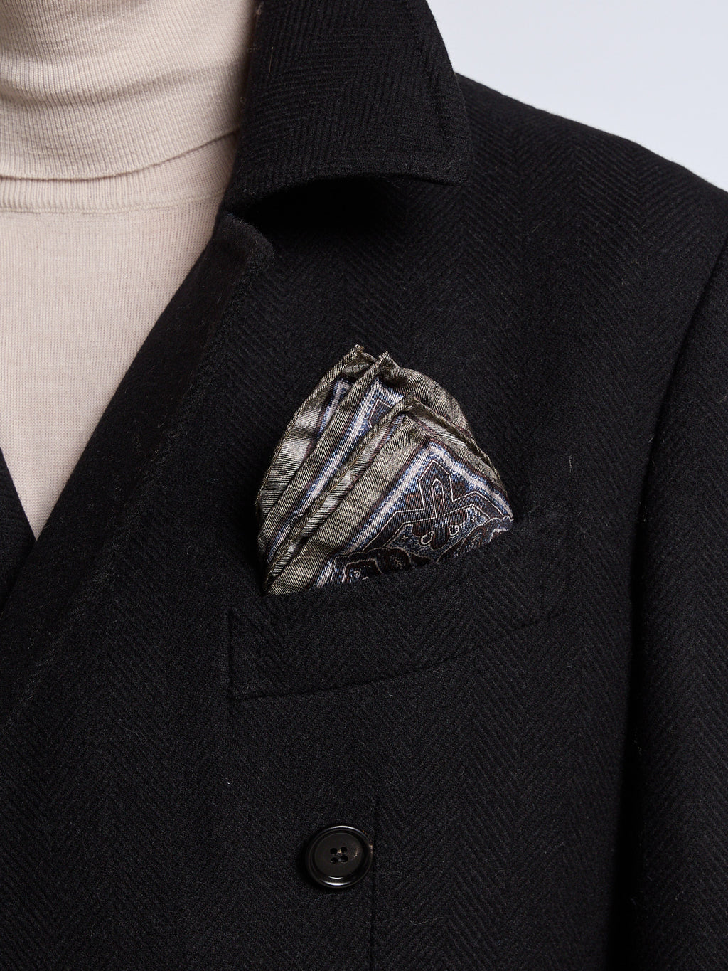 SILK POCKET SQUARE - LIGHT BLUE