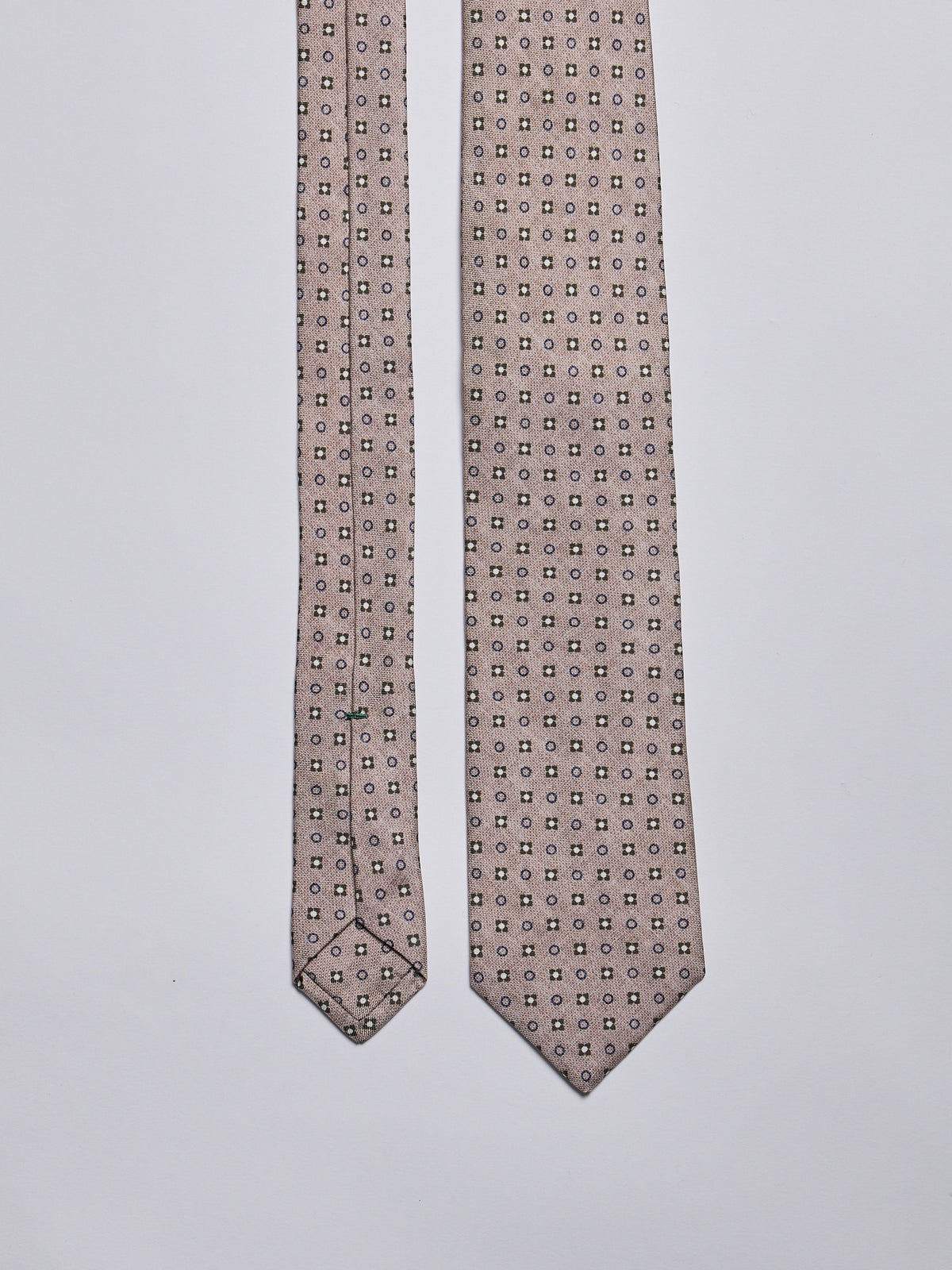 TAILORED SILK TIE - BEIGE