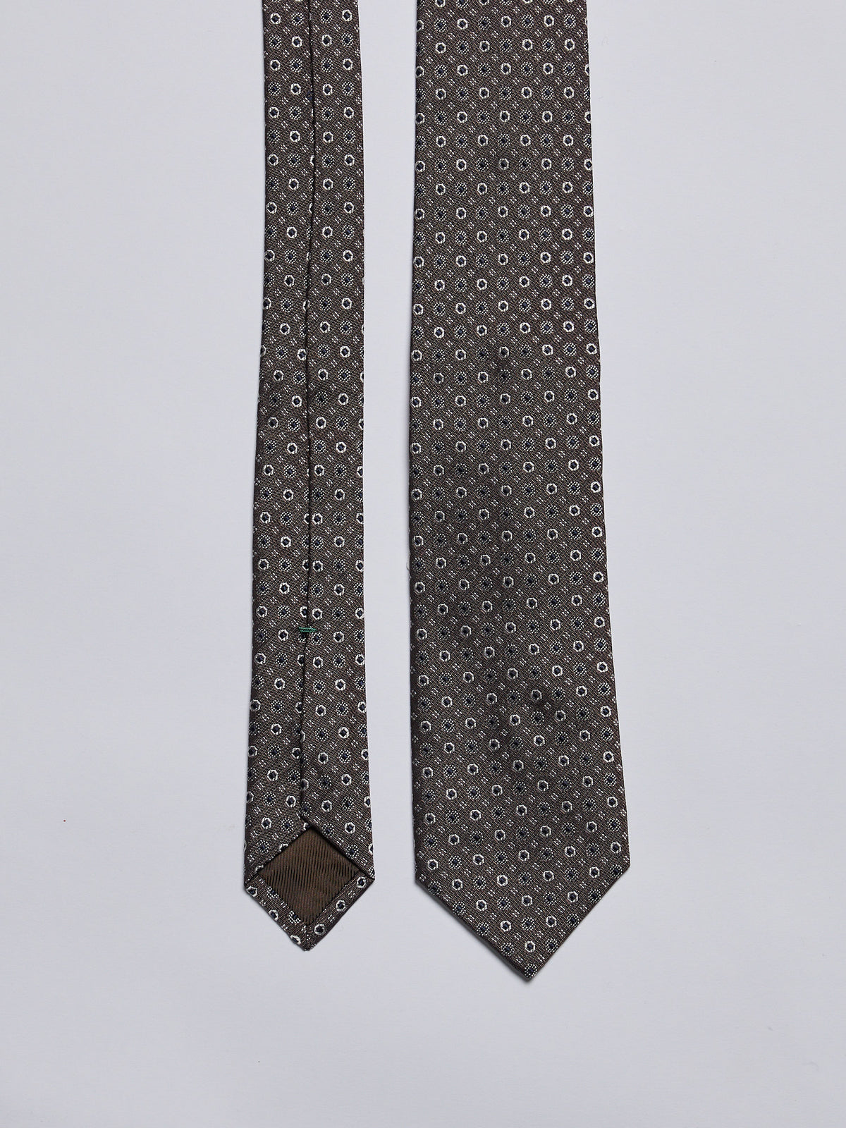 TAILORED SILK TIE - BROWN