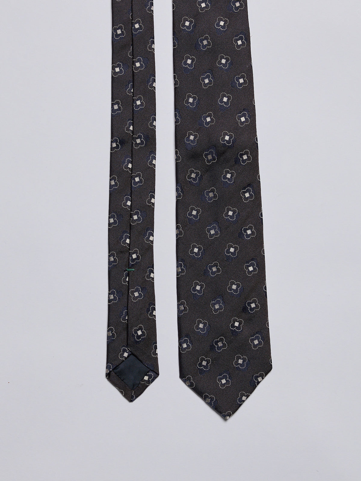 TAILORED SILK TIE - BROWN
